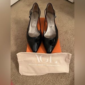 AGL Attilio Giusti Leombruni Pumps Size 10 Black Patent Leather Pumps.